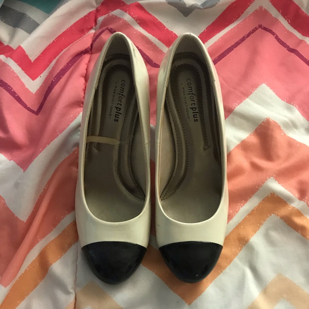 White Pumps with Black Toe and Heel